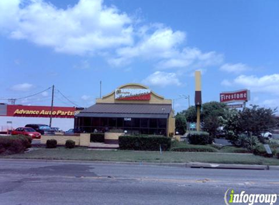 Hill-Bert's Burgers Too - Austin, TX