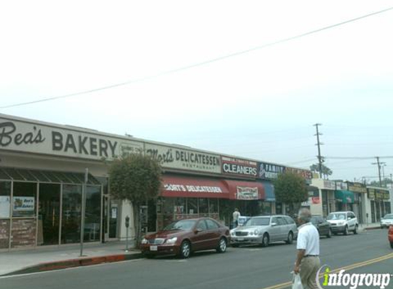 Ultimate Cleaners - Tarzana, CA