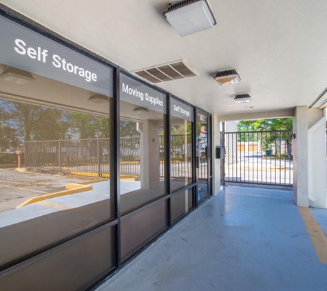 Public Storage - Fern Park, FL