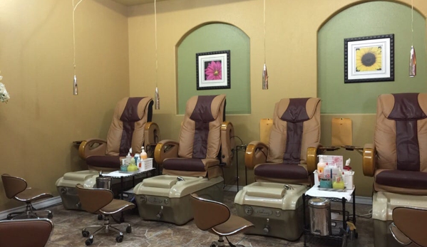 Mary VII Nails & Hair Salon - San Antonio, TX