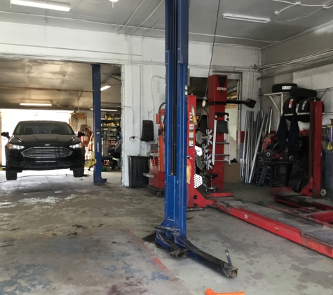 Paul's Auto Repair & Towing LLC - Rensselaer, IN