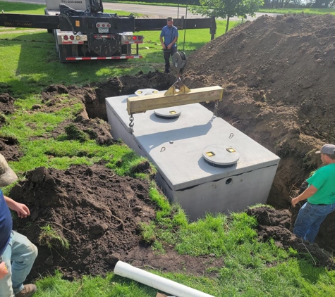 Bergstroms Backhoe Service - Detroit Lakes, MN