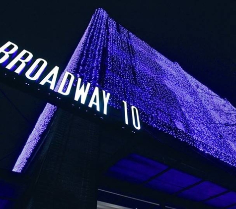 Broadway 10 Bar & Chophouse - Oklahoma City, OK