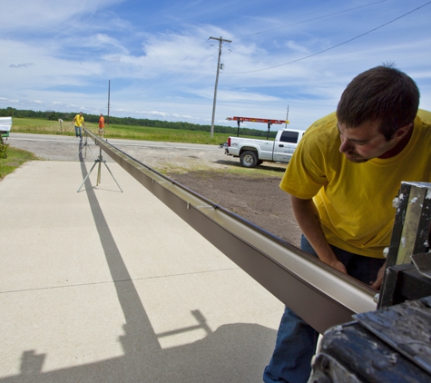 M & M Seamless Gutters - Bay City, MI