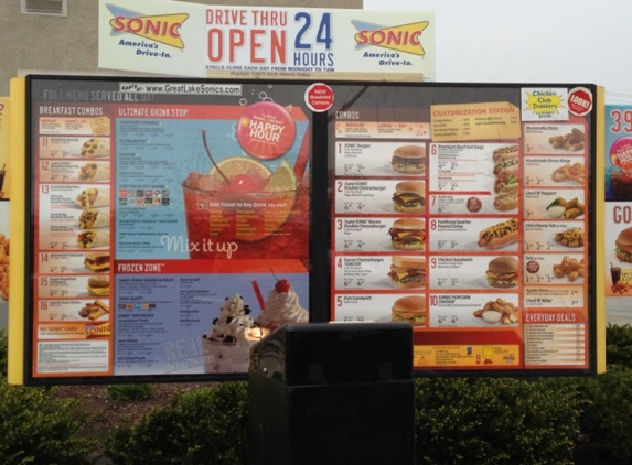 Sonic Drive-In - Country Club Hills, IL