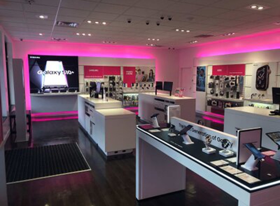 T-Mobile - Norfolk, VA