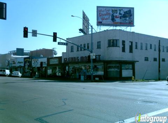 Puffs Snuff Smoke Shop - San Diego, CA