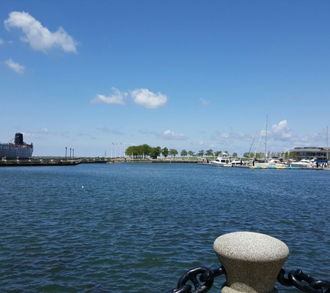 Rock and Dock at North Coast Harbor Marina - Cleveland, OH