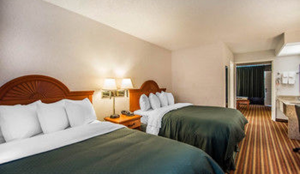 Quality Inn & Suites at Tropicana Field - Saint Petersburg, FL