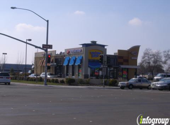 A&W All-American Food - Clovis, CA