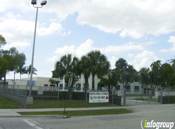Old Dillard Education Center - Fort Lauderdale, FL