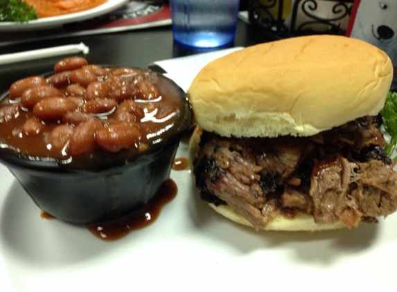 Bonnie B's Smokin BBQ Heaven - Pasadena, CA