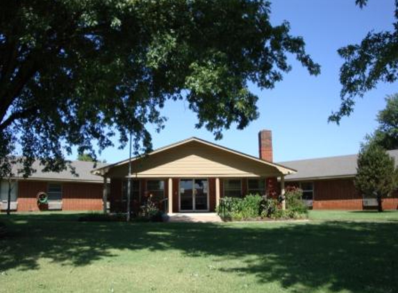 Maple Lawn Nursing & Rehabilitation - Hydro, OK