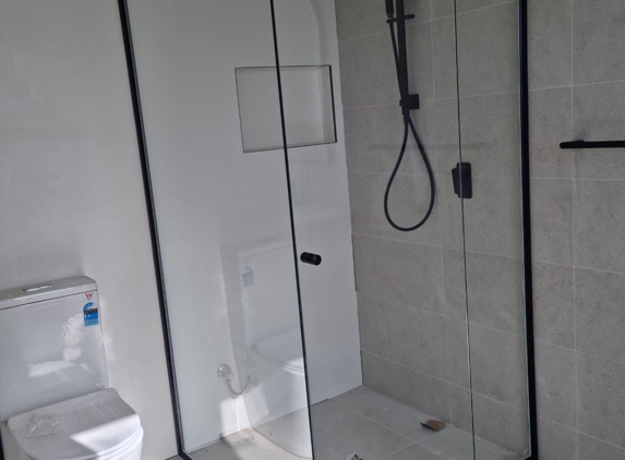 SAW Showerscreens