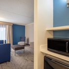 Holiday Inn Express & Suites Greensboro-(I-40 @ Wendover) by IHG