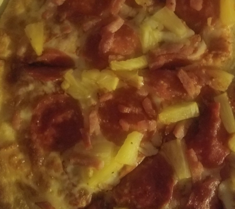 Little Caesars Pizza - Canton, OH. Can you guess what's wrong with this 'Hawaiian' pizza?