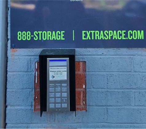 Extra Space Storage - Alexandria, VA