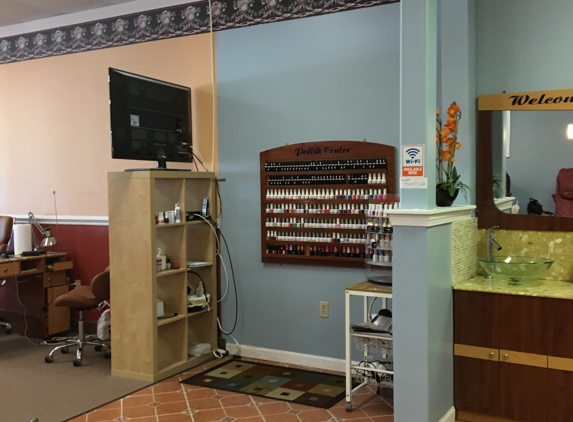 Bk Nails - Londonderry, NH. The salon is large and can accommodate a number of clients.