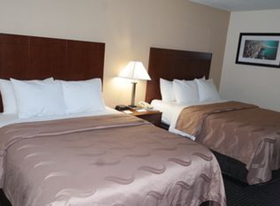 Quality Inn - Janesville, WI