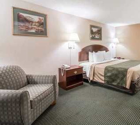 Econo Lodge - Pooler, GA