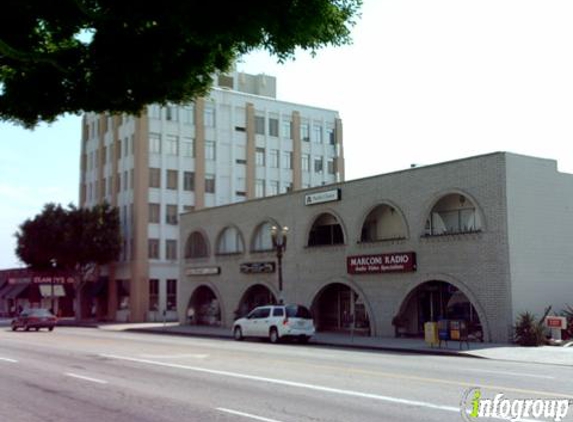 Basic Training Private Fitness Center - Glendale, CA