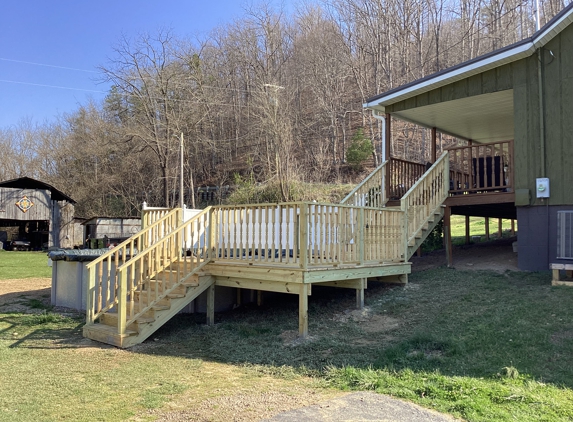 Skyline Construction Of Flatgap - Flatgap, KY. Deck installed by Skyline