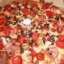Round Table Pizza - Pizza