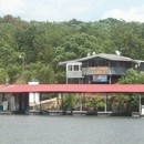 Old Oar House Inn & Marina - Motels