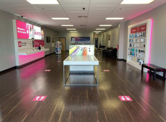 T-Mobile - Elyria, OH