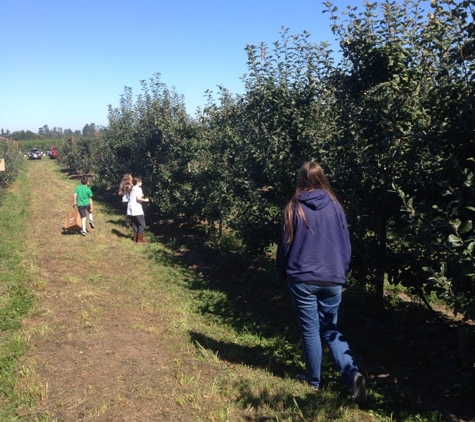 Swans Trail Farms - Snohomish, WA