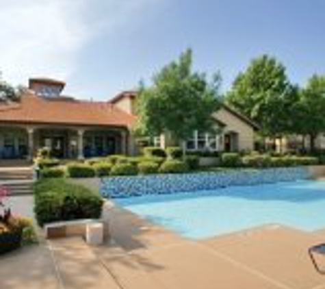 White Rock Lake Apartment Villas - Dallas, TX