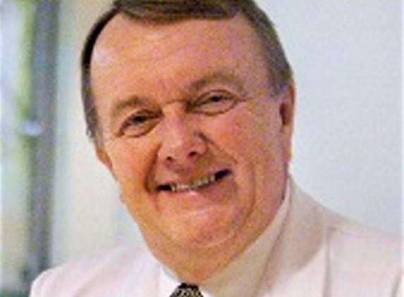 Raymond J Mayewski MD - Rochester, NY