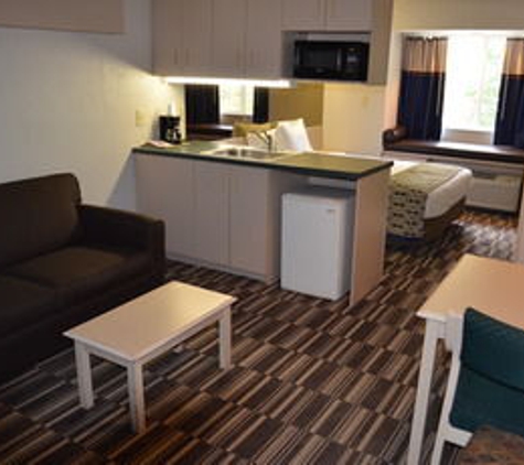 Stay Express Inn & Suites - Union City, GA