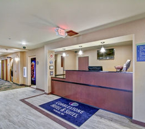 Cobblestone Hotel & Suites - Pulaski, WI