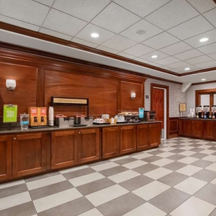 Hampton Inn - Farmingville, NY