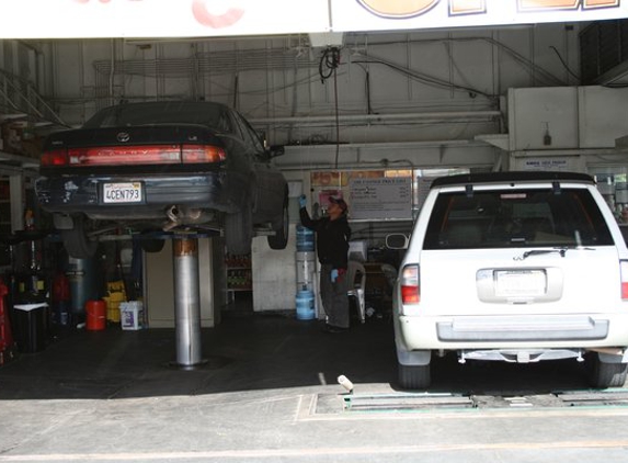 15 Minute Smog Test Only and Oil Change - Berkeley, CA