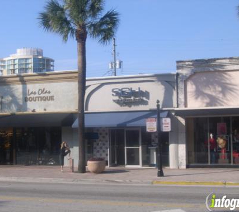 Sunglass Hut - Fort Lauderdale, FL