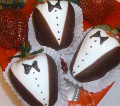 Culinary Delight Catering - Los Angeles, CA. Tuxedo chocolate dipped Strawberries, YUM!