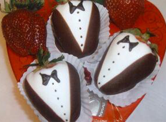 Culinary Delight Catering - Los Angeles, CA. Tuxedo chocolate dipped Strawberries,  YUM!