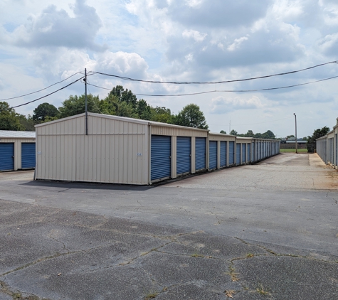 Newton-Conover RV and Self Storage - Newton, NC