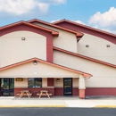 Super 8 by Wyndham Waynesburg - Motels