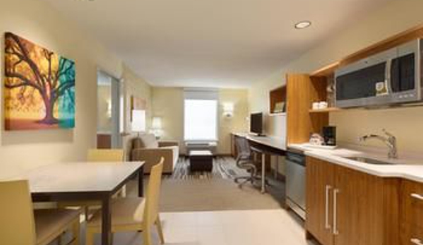 Home2 Suites by Hilton Alexandria - Alexandria, LA