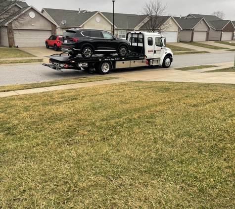 Bob Rohrman Hyundai - Lafayette, IN. I had to pay for my own tow because Bob Rohrman in Lafayette Indiana refused to fix my car. I had to have it towed to  Merrillville