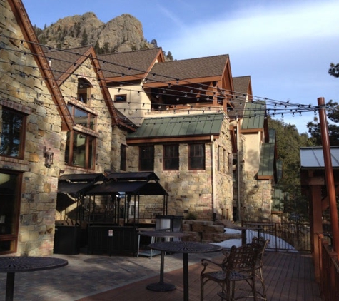 Della Terra Mountain Chateau - Estes Park, CO