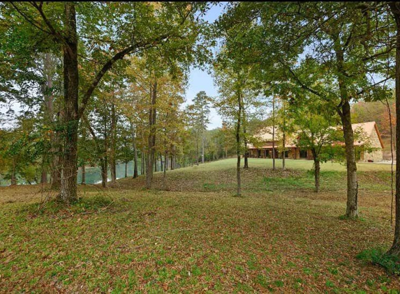 Bear Mountian Lodgeing - Broken Bow, OK