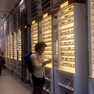 Warby Parker HQ and Showroom - New York, NY