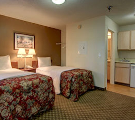 InTown Suites - Suwanee, GA