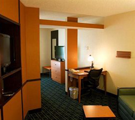 Fairfield Inn & Suites - Beloit, WI