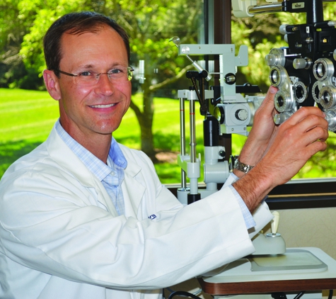 Ferguson, Daniel K, MD - Eye Care Specialists - Milwaukee, WI