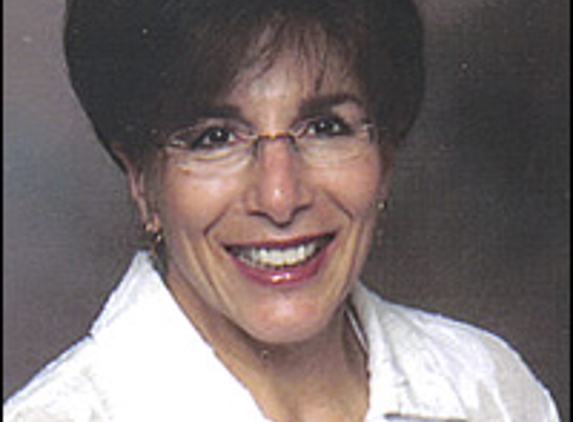 Dr. Lou Ann Horstmann, DC - Sevierville, TN